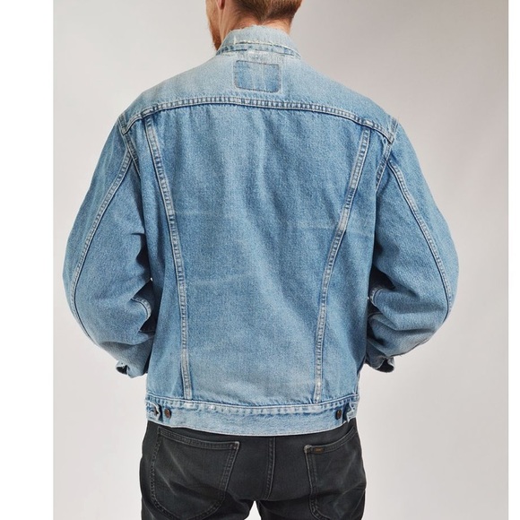 Levi’s Distressed Denim Jacket Jean Jacket - Picture 2 of 11